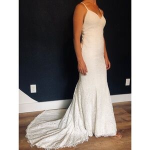 Nicole Milano Wedding Gown sz4